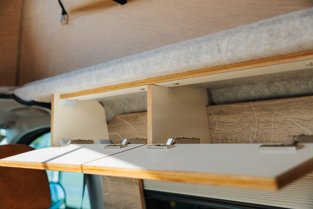 Top kitchen storage