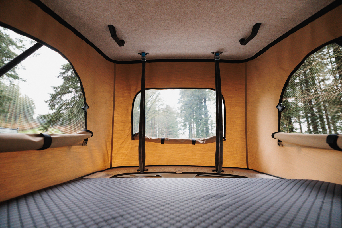 Interior roof bed