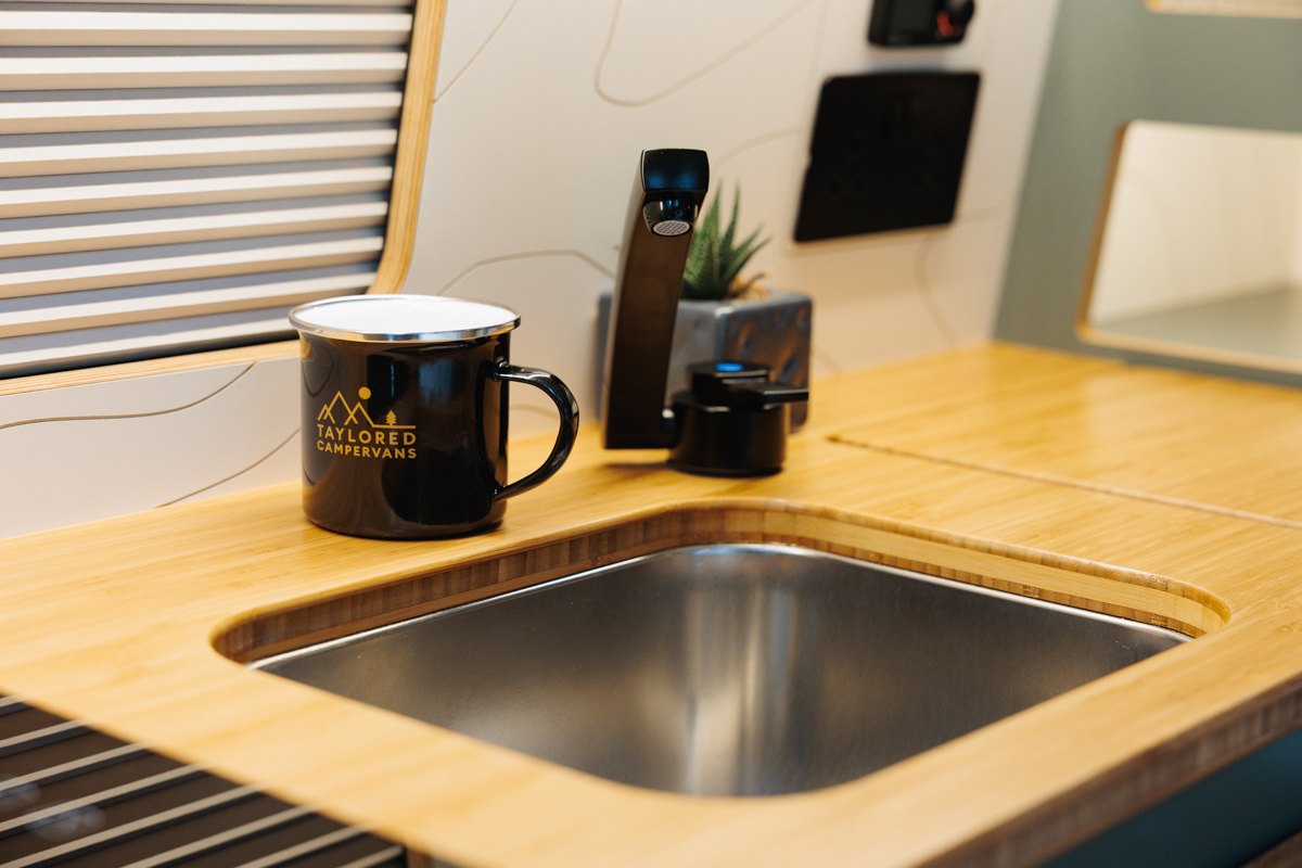 Kitchen sink